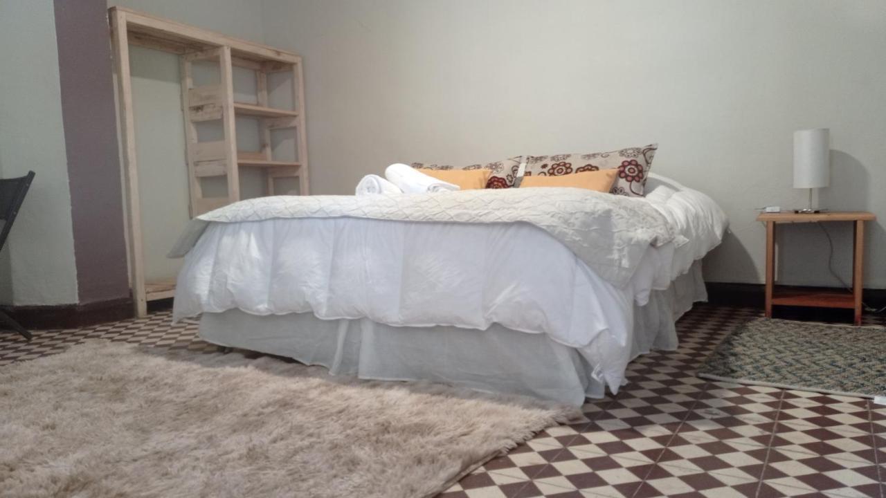 Hostal Los Penones Сан-Альфонсо Екстер'єр фото